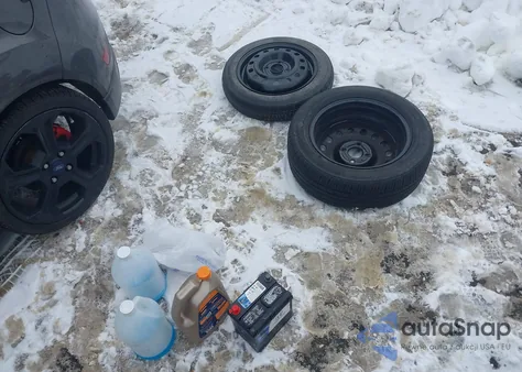 2017 Ford Fiesta St z USA, uszkodzony, nr VIN 3FADP4GX2HM101885